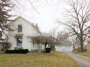 904 S Oakland St, Saint Johns, MI
