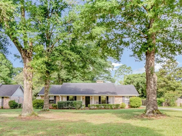 3441 Woodard Dr, Mobile, AL 36618