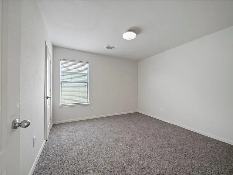 3610 Avalon Castle Dr — Photo 10
