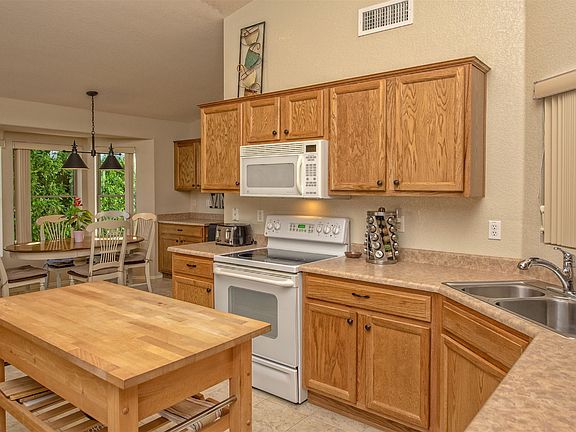 4th image of 16118 W Vale Dr