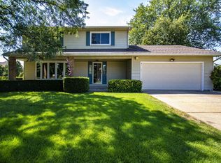 54213 Old Mill Dr, Elkhart, IN 46514
