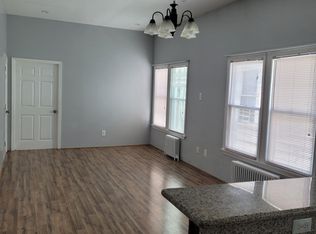 196 Bay 7th St #1, Brooklyn, NY