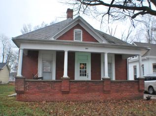 1107 S Main St, Paris, IL 61944
