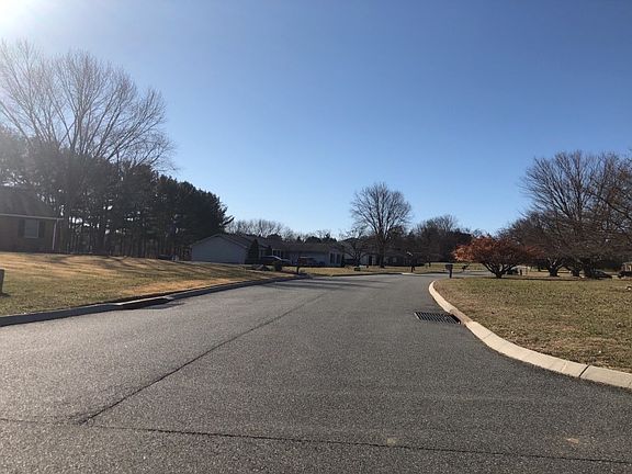 4th image of 1404 Wabash Dr