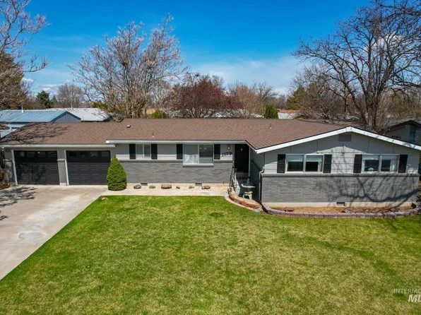 1179 NW 4th Ave, Ontario, OR 97914