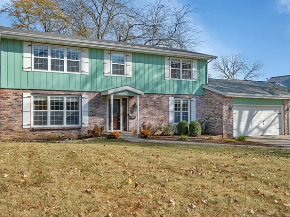 44 Briarcliff Ln, Bourbonnais, IL 60914