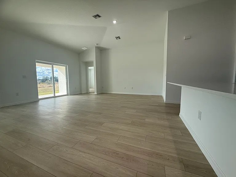 5465 San Pietro Dr — Photo 19