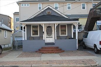 1st image of 28 40th St
