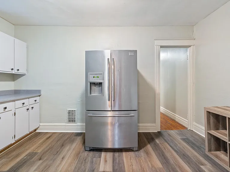 32 Sanford St #32A — Photo 9