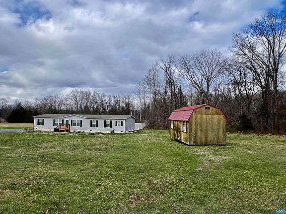 4th image of 408 Sandy Ridge Rd