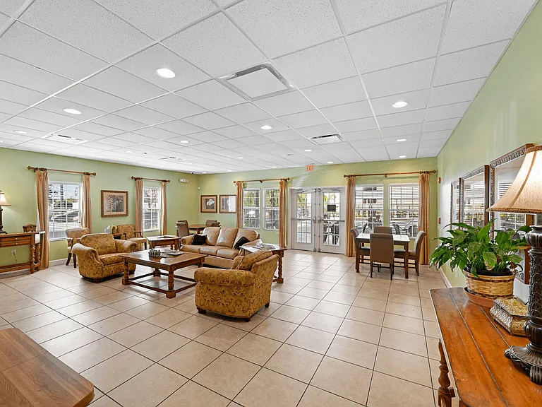St. Luke's Life Center Apartments — Photo 6