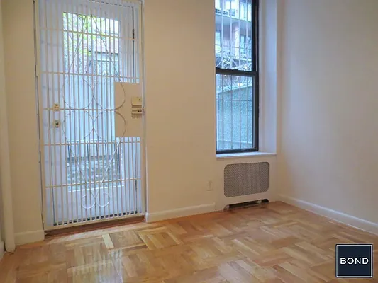 Rented by Bond New York | media 20