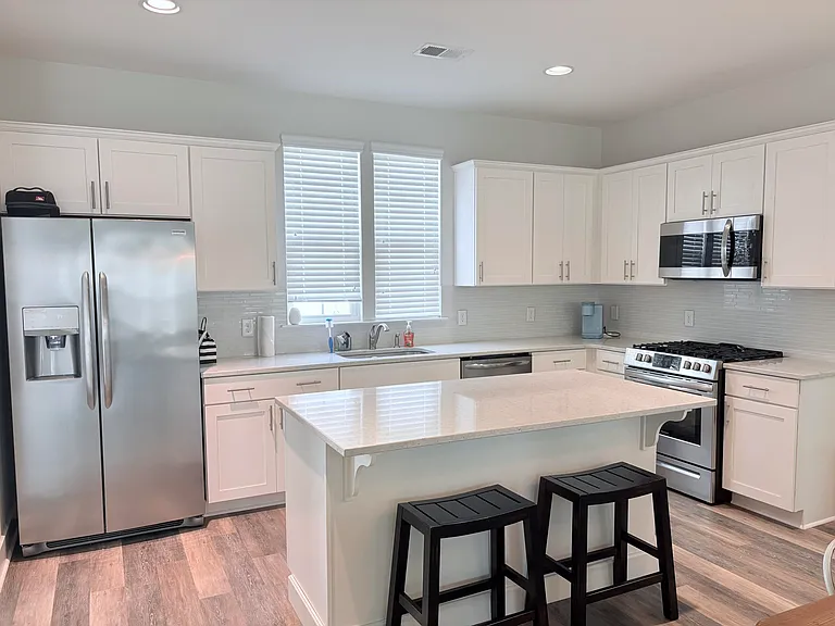 1512 Cuyler Ln — Photo 5