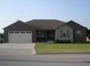 725 Lexie Ln, Carthage, MO 64836