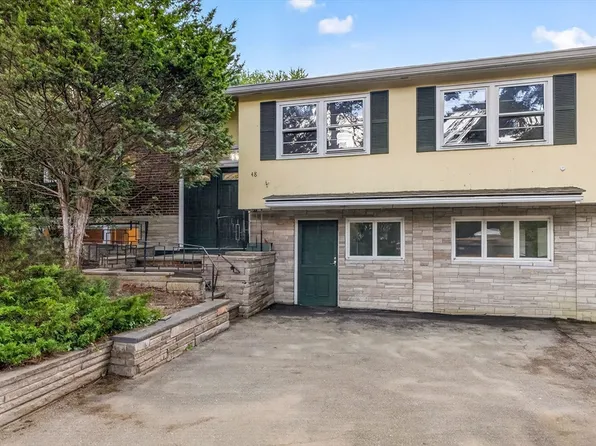 48 Oxford Rd, Westwood, MA 02090