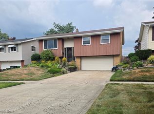 5675 Andover Blvd, Garfield Heights, OH 44125