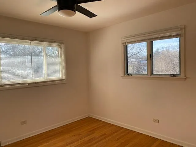 29W513 Forestview Dr — Photo 6