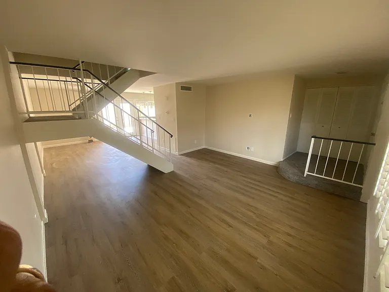 1508 E Coronado Dr — Photo 8