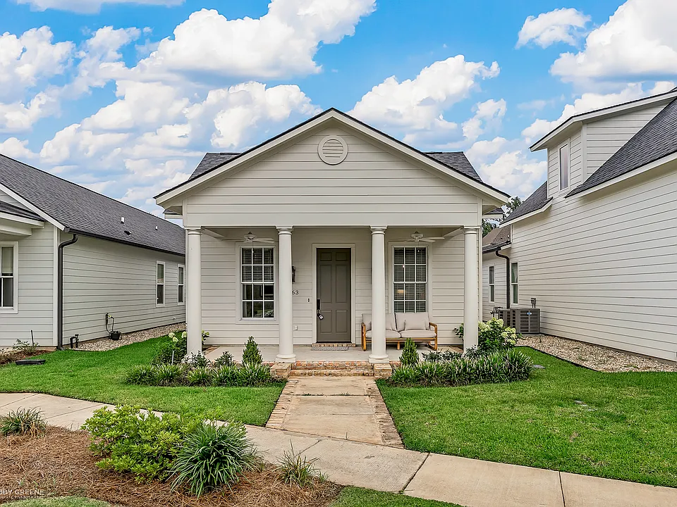 1963 Crossvine Ln