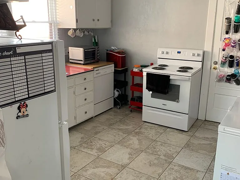 417 E 100 N — Photo 12
