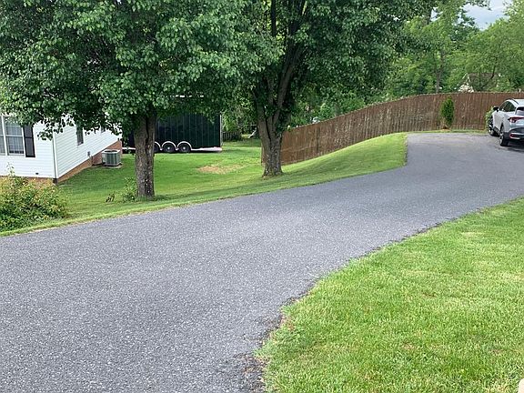Can park multiple vehicles. Off road parking also available.
