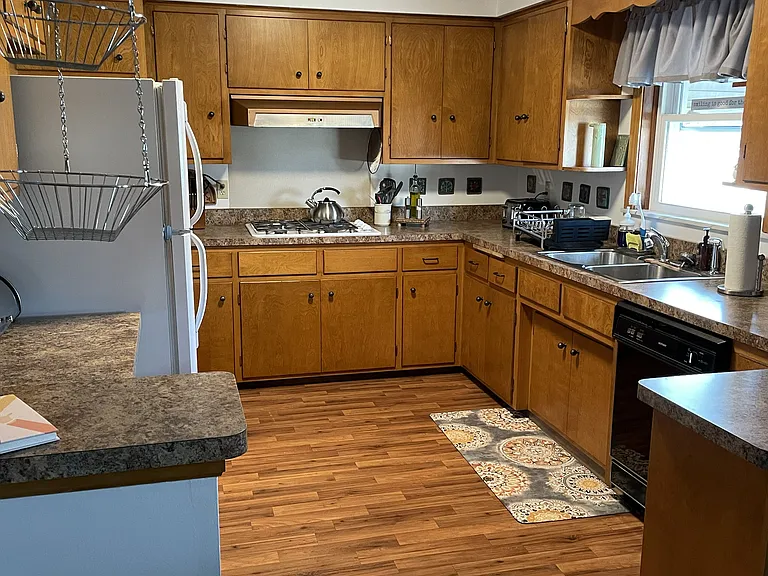 1205 Chelsea Ave — Photo 4