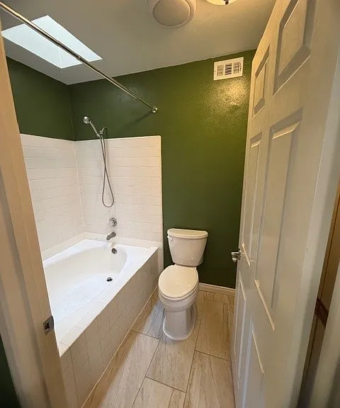18435 Keswick St #13 — Photo 12