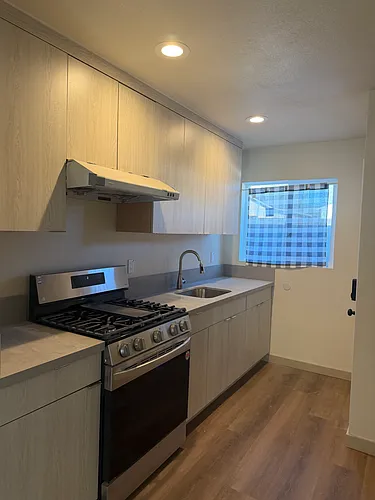 1803 James Pl Photo 1
