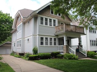 2153 N 64th St, Wauwatosa, WI 53213