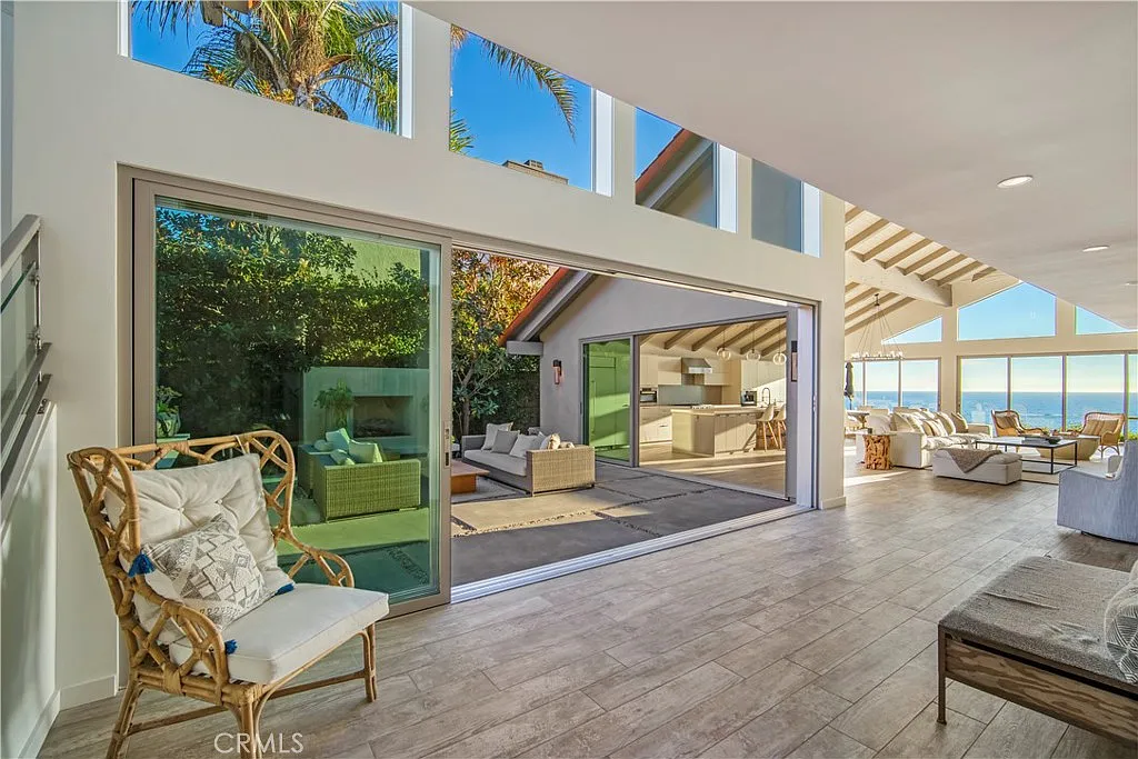 4 bed, 4.5 bath, 3989 sqft, $35,000 — Photo 4