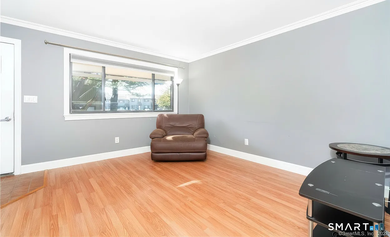 Orangewood West,Orangewood West Condominiums — Photo 2