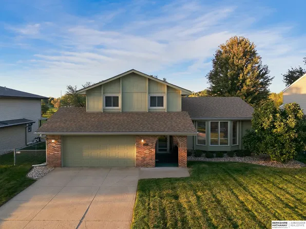 11006 Sahler St, Omaha, NE 68164