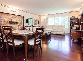 22 Chestnut Pl APT 215, Brookline, MA 02445
