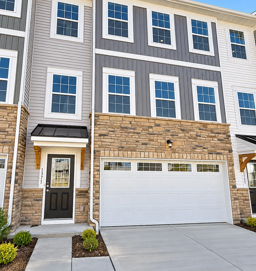 3 bed, 2.5 bath, 1772 sqft, $2,399 — Photo 1