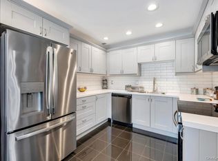 114 Birchwood Rd, Coram, NY 11727