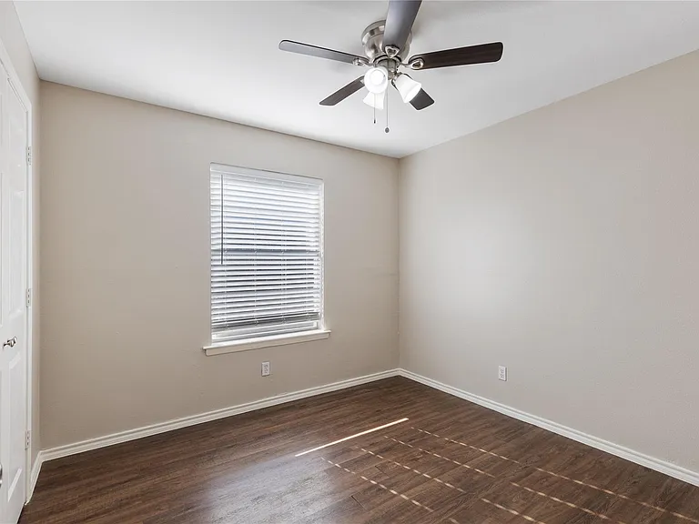 614 Cambridge Dr — Photo 10