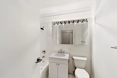 Rented by Nest Seekers International