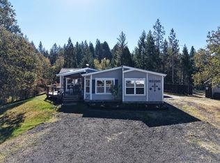3735 Cobleigh Rd, Eagle Point, OR 97524