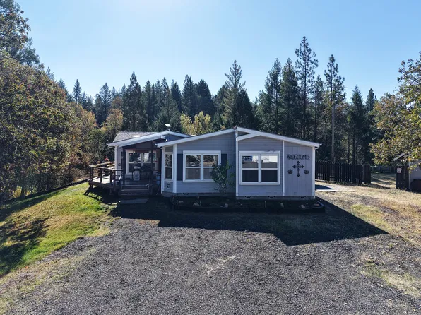 3735 Cobleigh Rd, Eagle Point, OR 97524
