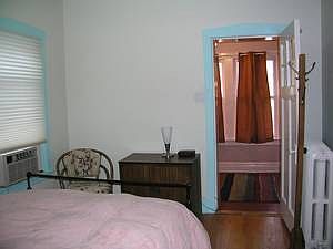 5th image of 5735 N Washtenaw Ave