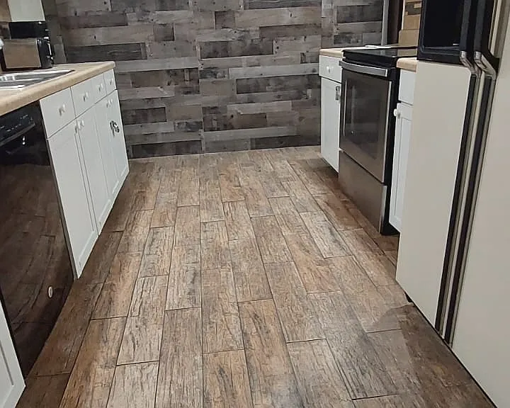 4313 Lee Blvd — Photo 2