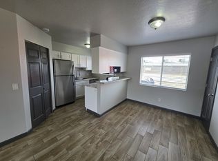 1462 E 28th Ave APT 2, Apache Junction, AZ 85119