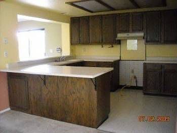 4th image of 182 Bender Cir