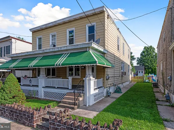 1233 Maple St, Pottstown, PA 19464