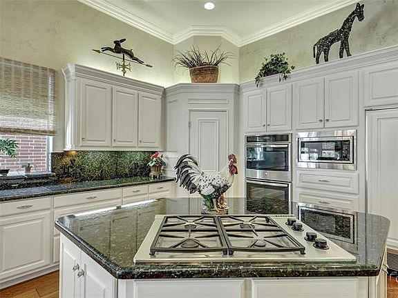 5th image of 5894 Arrowhead Dr