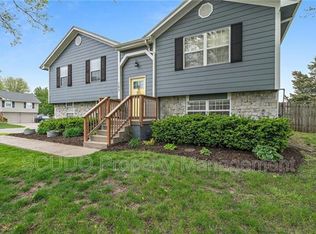 103 Oak St, Grain Valley, MO 64029