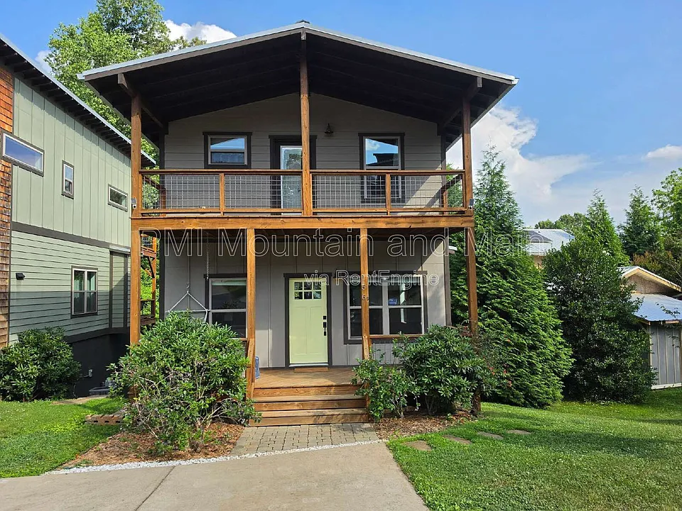 156 Bradley St
