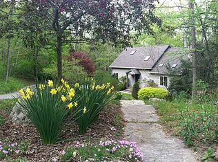 22 Cobble Heights Rd, Kent, CT 06757