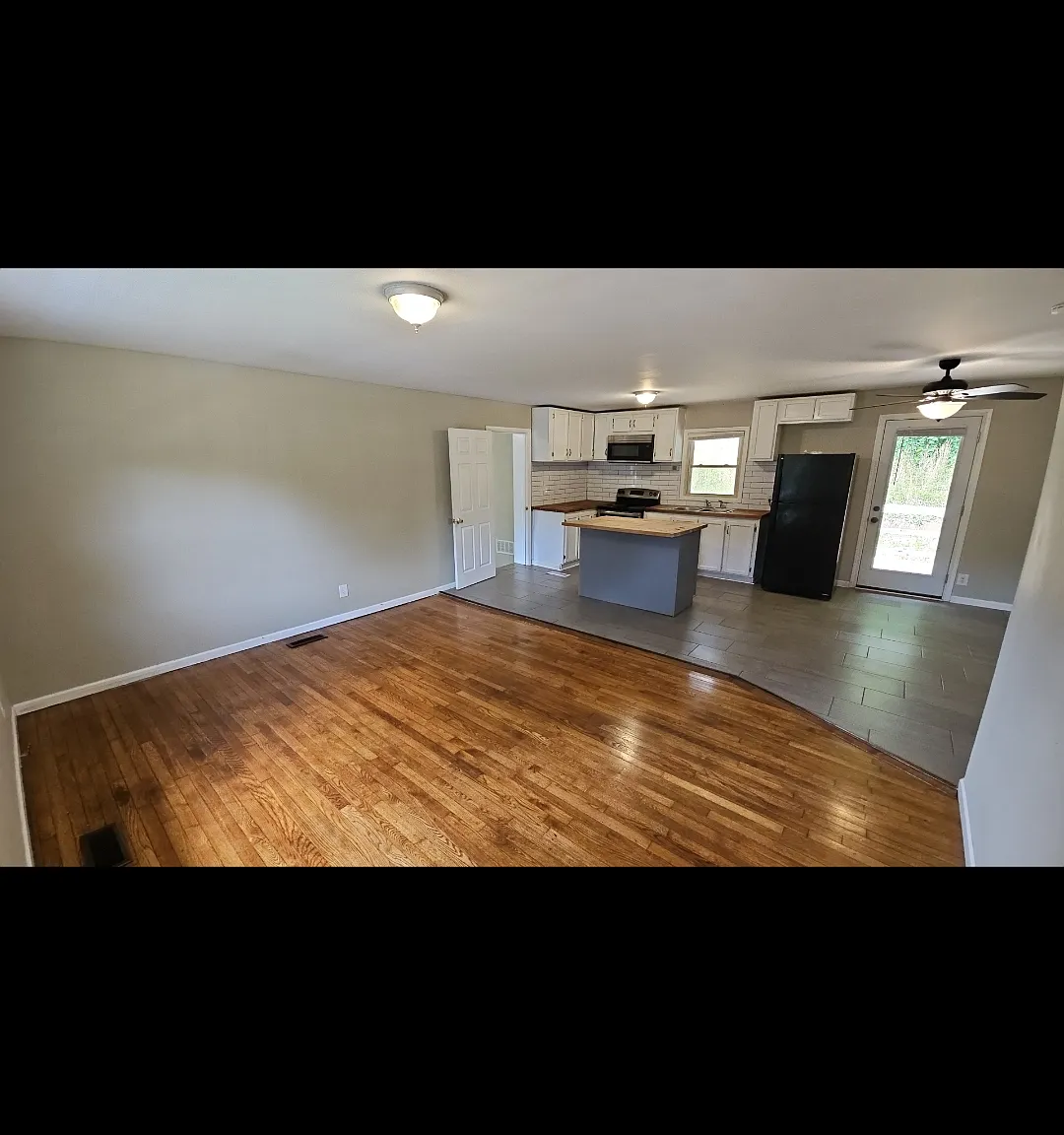 4 bed, 1253 sqft, $1,700 — Photo 2