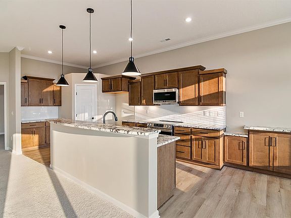 2nd image of 423 Bandon Dunes Ct #12-303